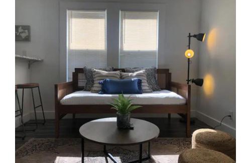 Tobin Hill Apartment | Impressive Cozy Historic 2BR Apt Near Downtown