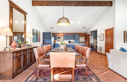Ingram Cabin | Impressive Modern Cabin with Beautiful Interior and Exterior in Ingram, Texas