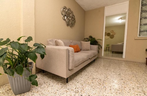 Zona 13 Hotel | In & Out Hotel