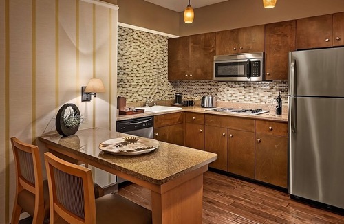 Gainey Village Villas Hotel | Indulge in Home Like Comfort! Short Drive to Desert Botanical Gardens, w/Pool!