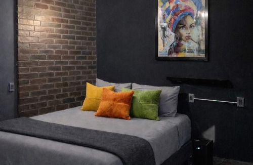 Tampico Apartment | Industrial style loft 5 min from downtown Tampico