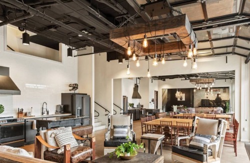 East Cesar Chavez Apartment | Inn Cahoots
