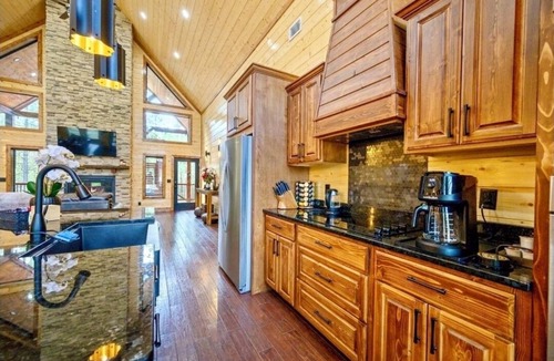 Pickens Cabin | Inner Peace Luxury Cabin Retreat with Hot Tub & Firepit Swings