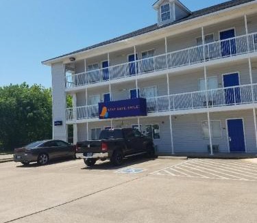 George Bush Park/Eldridge Hotel | InTown Suites Extended Stay Houston TX - West Oak