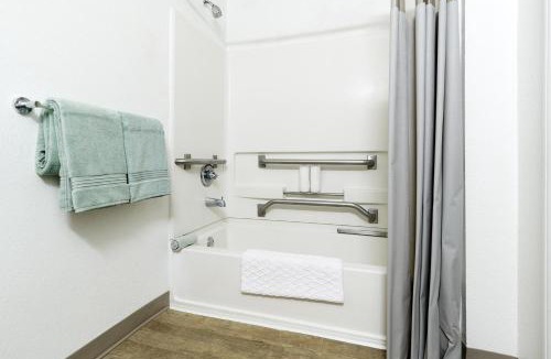 Greater Greenspoint Hotel | InTown Suites Extended Stay Houston TX - Greenspoint