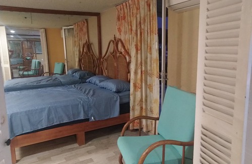Club Deportivo Bed & Breakfast | IOW4© COMPARTIR VIAJES EN ZONAS DE LUJO EN COLIVING SOLO PARA VIAJEROS ATREVIDOS