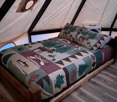 Duchesne Other | Issachar Tent
