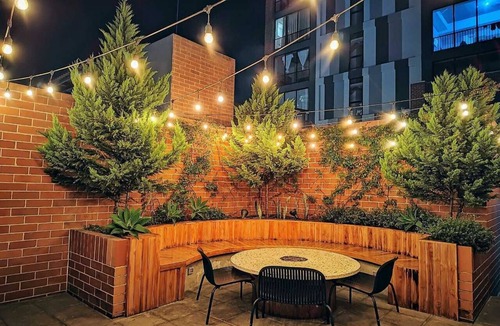 Zona 4 Apartment | Jacuzzi Getaway, in the Heart of Zone 4