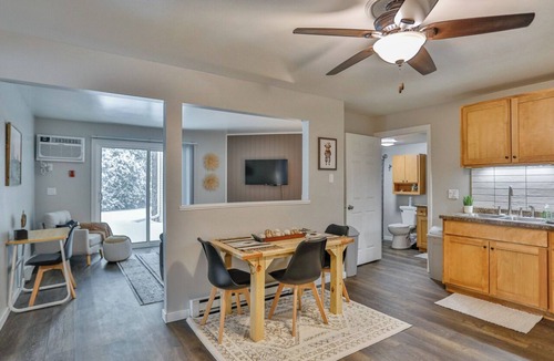 Weston Apartment | Jelinek Hideaway Unit 5 - Modern 2BR Apartment