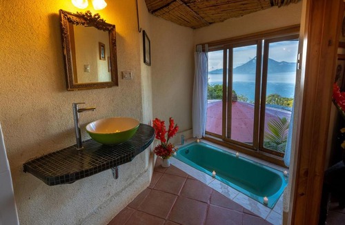 Panajachel Hotel | Jenna's River Bed and Breakfast
