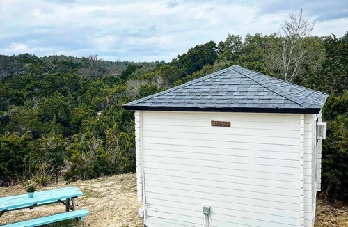 Dripping Springs Cabin | Joy Cabin @ 13 Acres - Yoga/Hike/Meditate