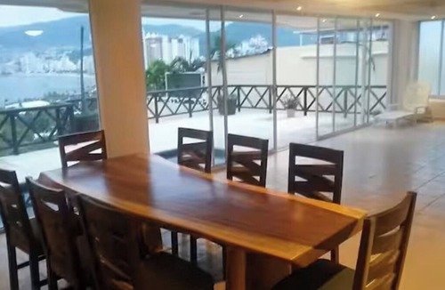 Icacos House | Joyas de Brisamar house. AC. Security 24/7, Best area for Beaches and restaurant