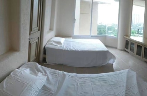 Icacos House | Joyas de Brisamar house. AC. Security 24/7, Best area for Beaches and restaurant