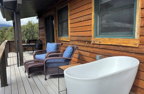 Boulder Cabin | Juniper House: Your Serene Boulder, Utah Mountain Retreat