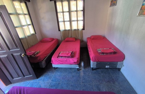 Zona 2 Hostel | Karim Hostal Antigua