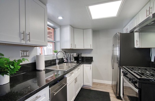 Camelback East House | King Bed & Pet-Friendly: Cozy Phoenix Getaway
