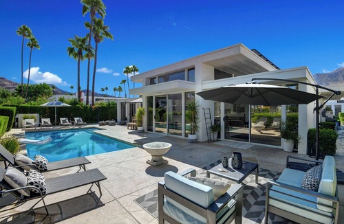 Indian Canyon House | Kings Point Retreat - Palm Springs Paradise on Indian Canyons Golf Course