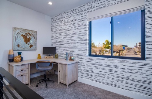 Gilbert House | Knockout home in downtown Gilbert, with Jacuzzi