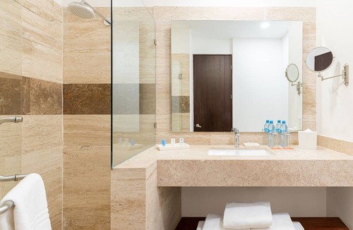 North Hotel Zone Resort | Krystal Vallarta - All Inclusive