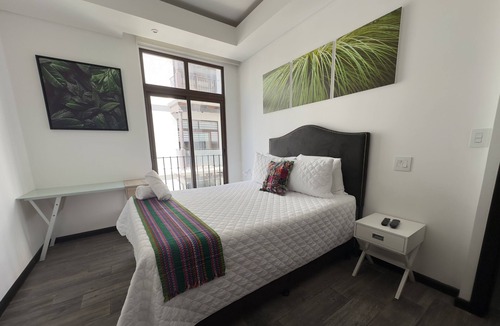 Zona 16 Apartment | L1C - Apto in Cayala for 4 guests