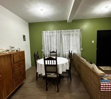 Santa Cruz Mulua House | La Casa De Los Abuelos