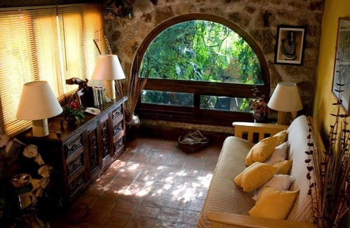Tequesquitengo Hotel | La Casa del Guamúchil