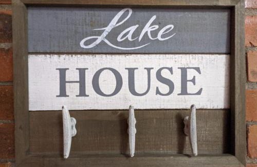 Santa Catarina Barahona Ski Chalet | La Casa del Lago