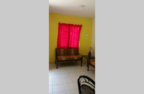 Villa de Alvarez House | La casita Ambar