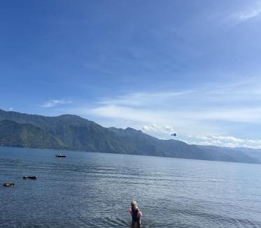 San Pedro La Laguna Hotel | La Cocina Bonita Guesthouse