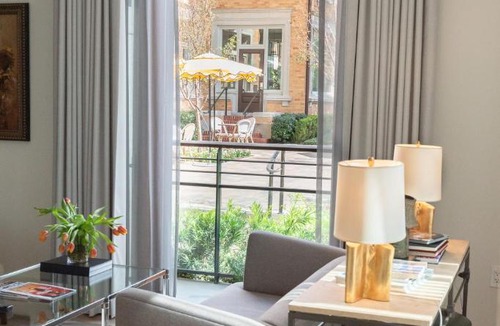Neartown Hotel | La Colombe d'Or Hotel