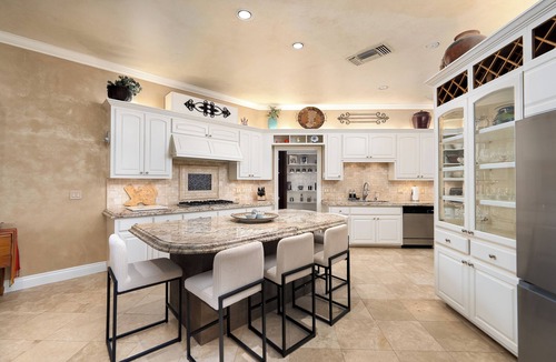 Helotes House | La Cresta: Luxury Hill Country Retreat with Private Pool & Amazing Views