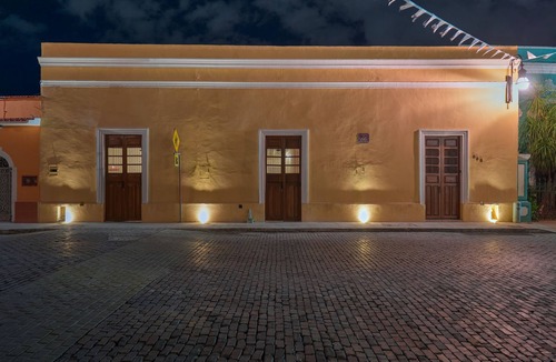Centro House | La Ermita Suites in Merida Centro with Pool - Historic Church Front