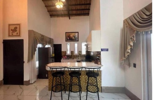 Jutiapa Ski Chalet | La Finca Villa – Comfort, Style, and Family Fun