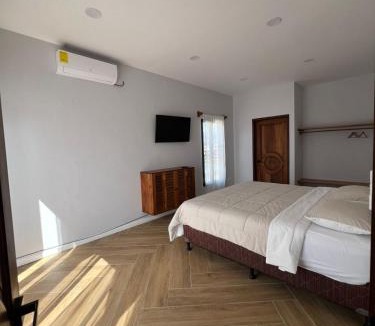 Flores House | La Isla Bonita Residence