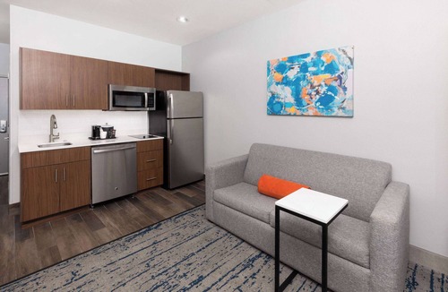 Fulton Hotel | La Quinta Inn & Suites by Wyndham Rockport - Fulton