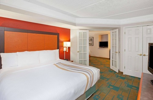 The Galleria Hotel | La Quinta Inn & Suites by Wyndham Houston Galleria Area