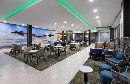 Forest Crest Hotel | La Quinta Inn & Suites by Wyndham San Antonio at the RIM