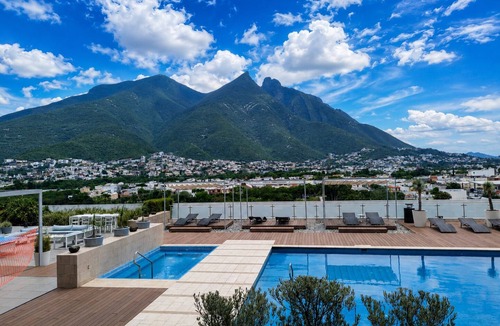 Monterrey Apartment | La Silla View Luxury Penthouse Pool and Gym Access