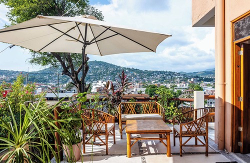 Zihuatanejo Apartment | La Terraza - 2-bedroom seaside apartment in Zihuatanejo - Pueblo Magico