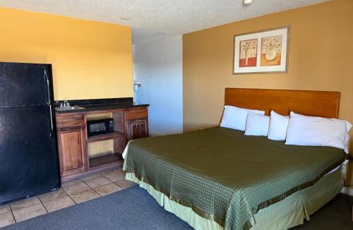 Clovis Hotel | La Vista Inn
