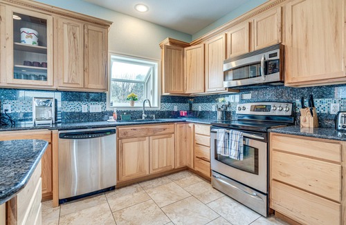 Highland Lake Estates House | Lago Vista Vacation Rental - Walk to Lake Travis!