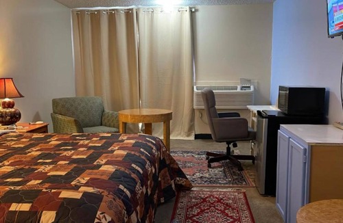 Trinity Hotel | Lake Country Inn