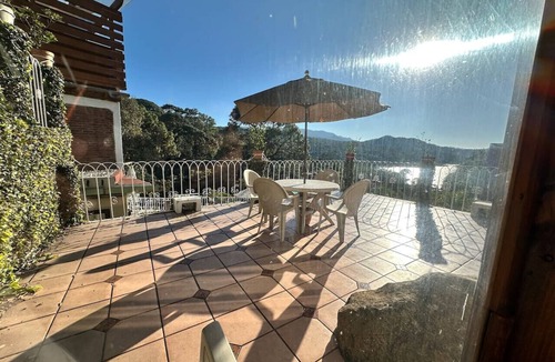 Valle de Bravo Cabin | Lake View Cabin, Heated Pool & River 3