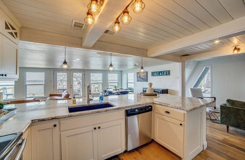 Lake Whitney House | Lake Whitney A-Frame w/Sunset Views: 4BR, 2BA