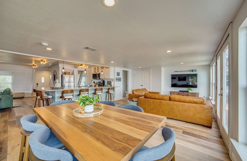 Lake Whitney House | Lake Whitney A-Frame w/Sunset Views: 4BR, 2BA