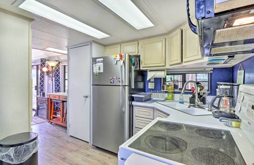 Breckenridge Cottage | Lakefront Breckenridge Cabin: 6 Mi to Ski Resort!