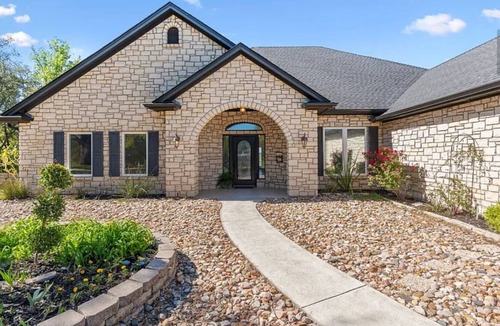 Granbury House | Lakefront Granbury Home, Sleeps 16, Hot Tub, Dock w/Lift, Jet ski, & Fishing