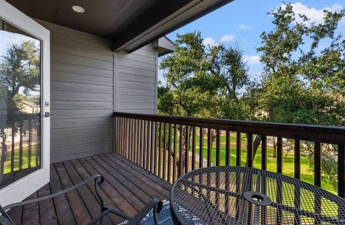 Point Venture House | Lakeside Charm at Casa Carmen by the Golf Course