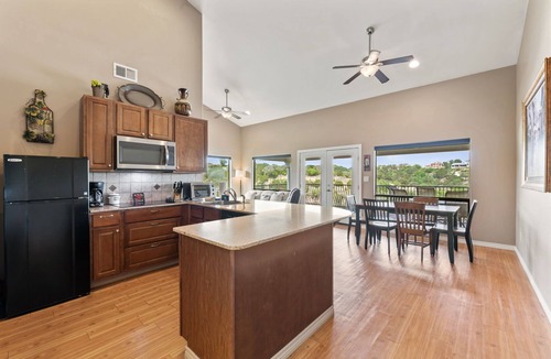 Lago Vista House | Lakeside Shiraz Haus w/Dock & Incredible Views. Rent as 2BR or 4BR w/Next Door Unit
