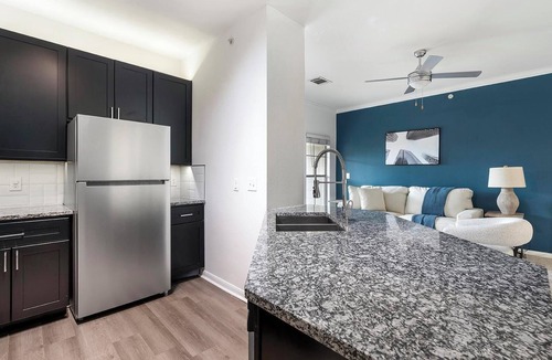 Austin Apartment | Landing | Amazing 1BD, Courtyard, Gym